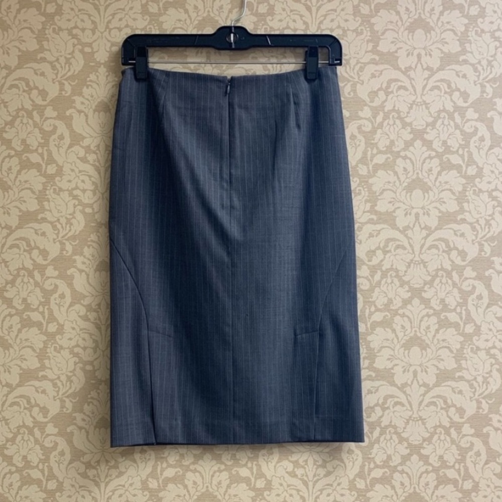 Theory Pencil Skirt - Picture 2 of 5